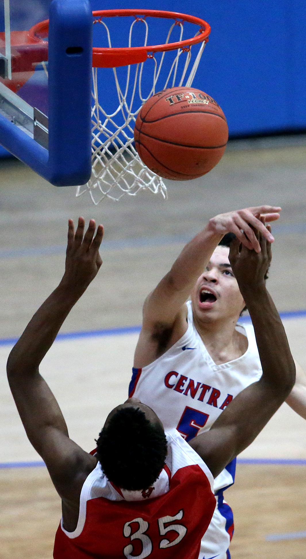 011819-qct-spt-west-cent-boys-002